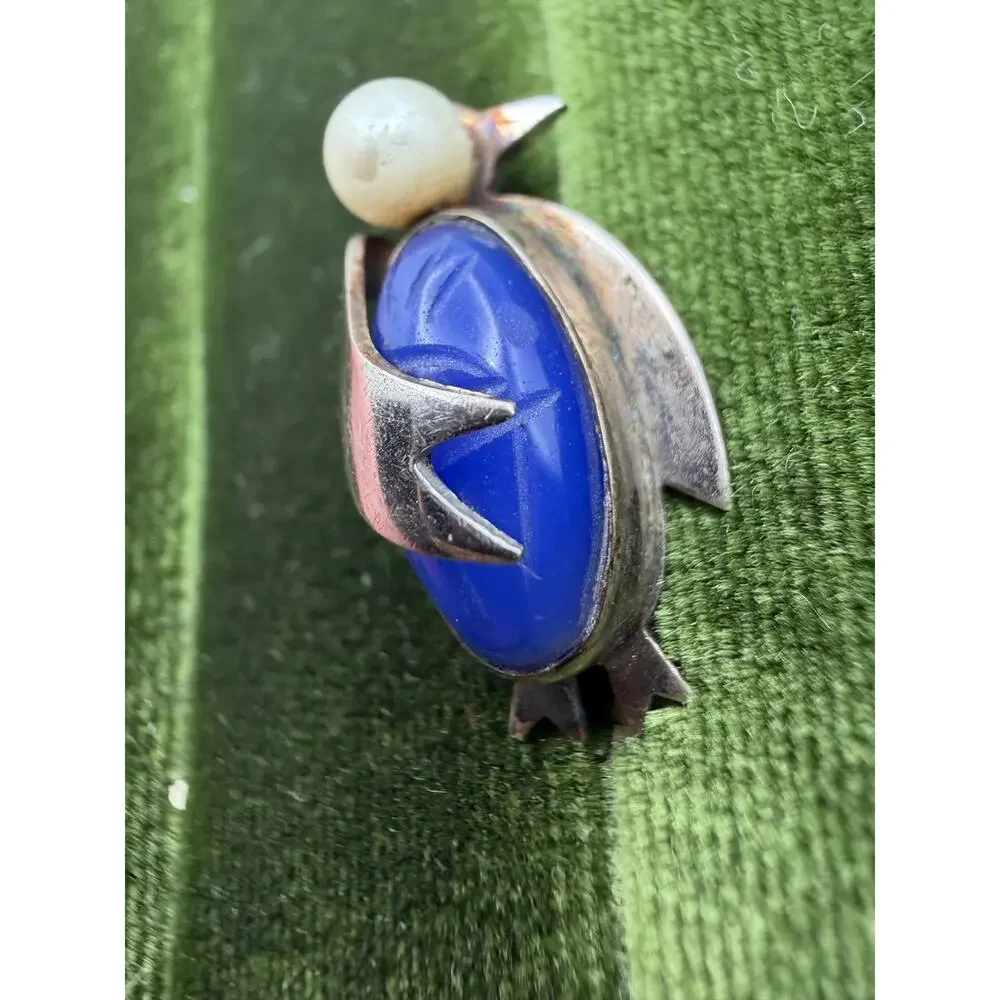 sterling silver penguin carved blue scarab pearl brooch pin WRE